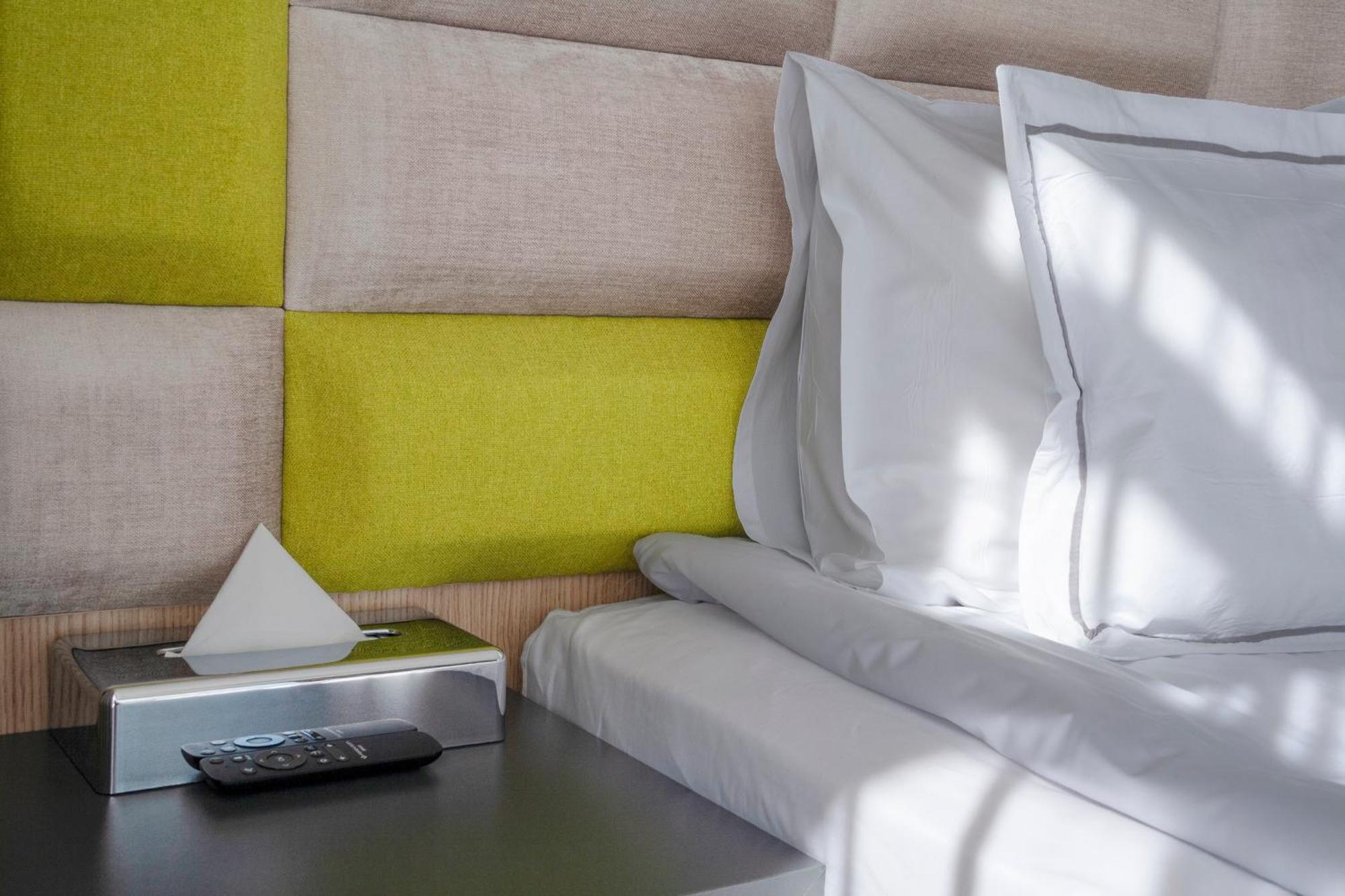 Almond Business & By Grano Hotel