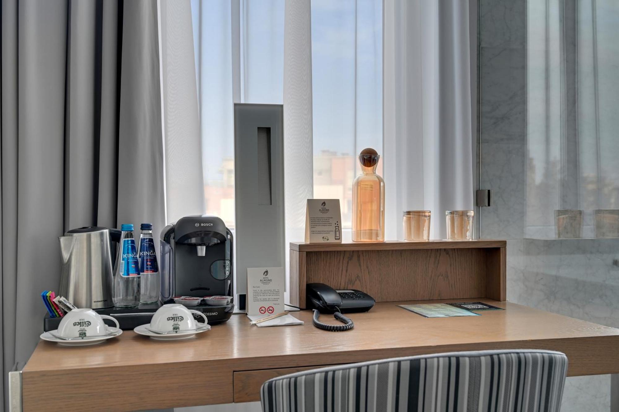 Hotel Almond Business & By Grano 4*