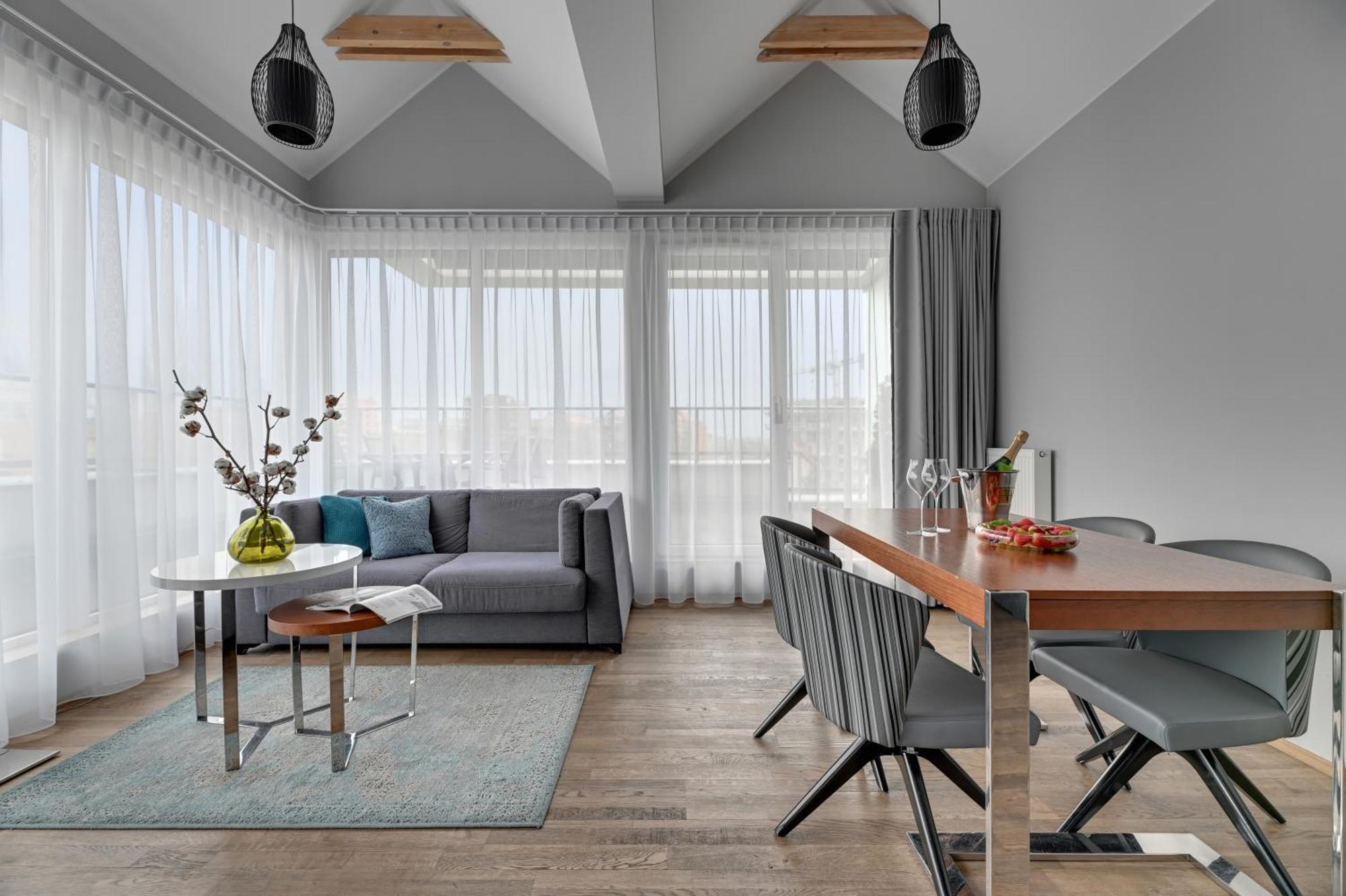 Almond Business & By Grano Hotel Danzica